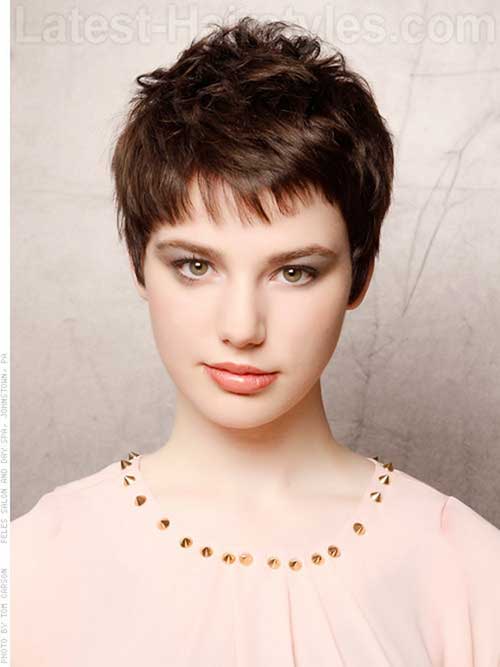 Lovely Short Hairstyle